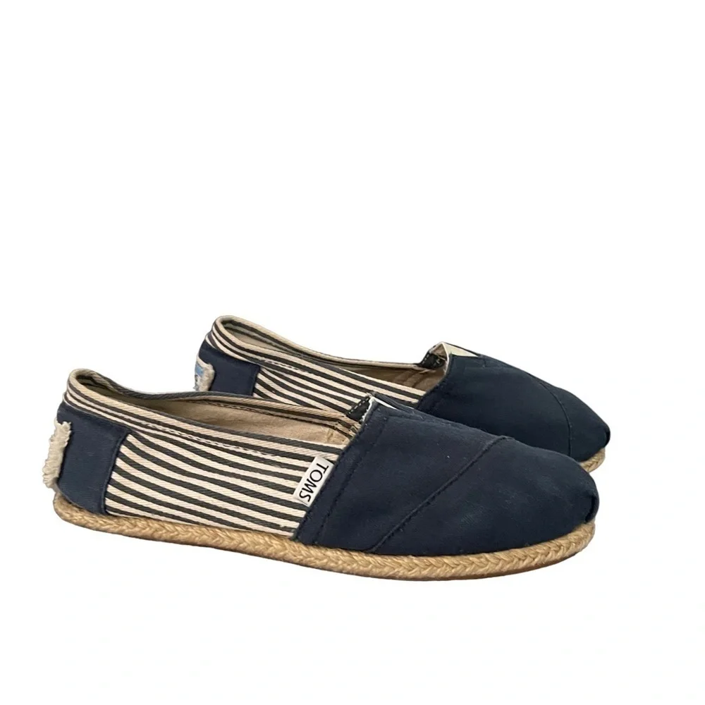 Toms navy university